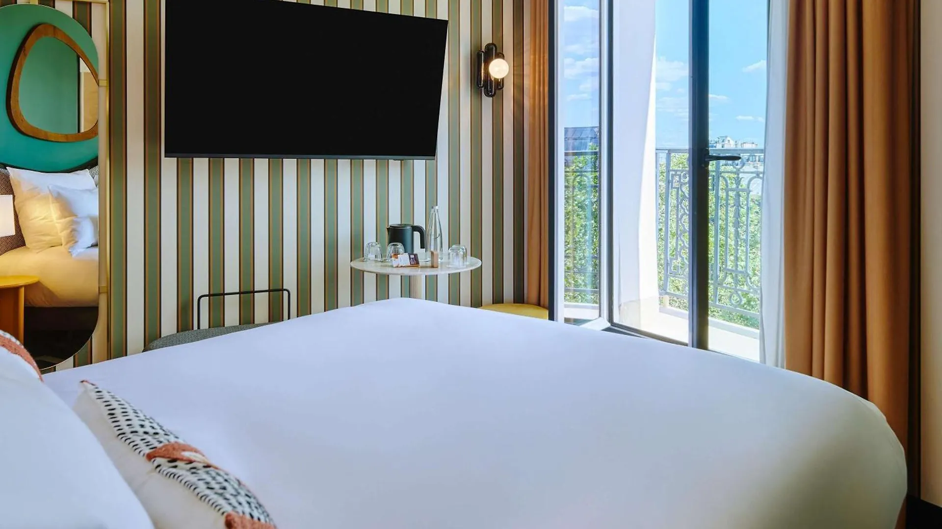 Hotel Mercure Butte Montmartre Basilique Paris