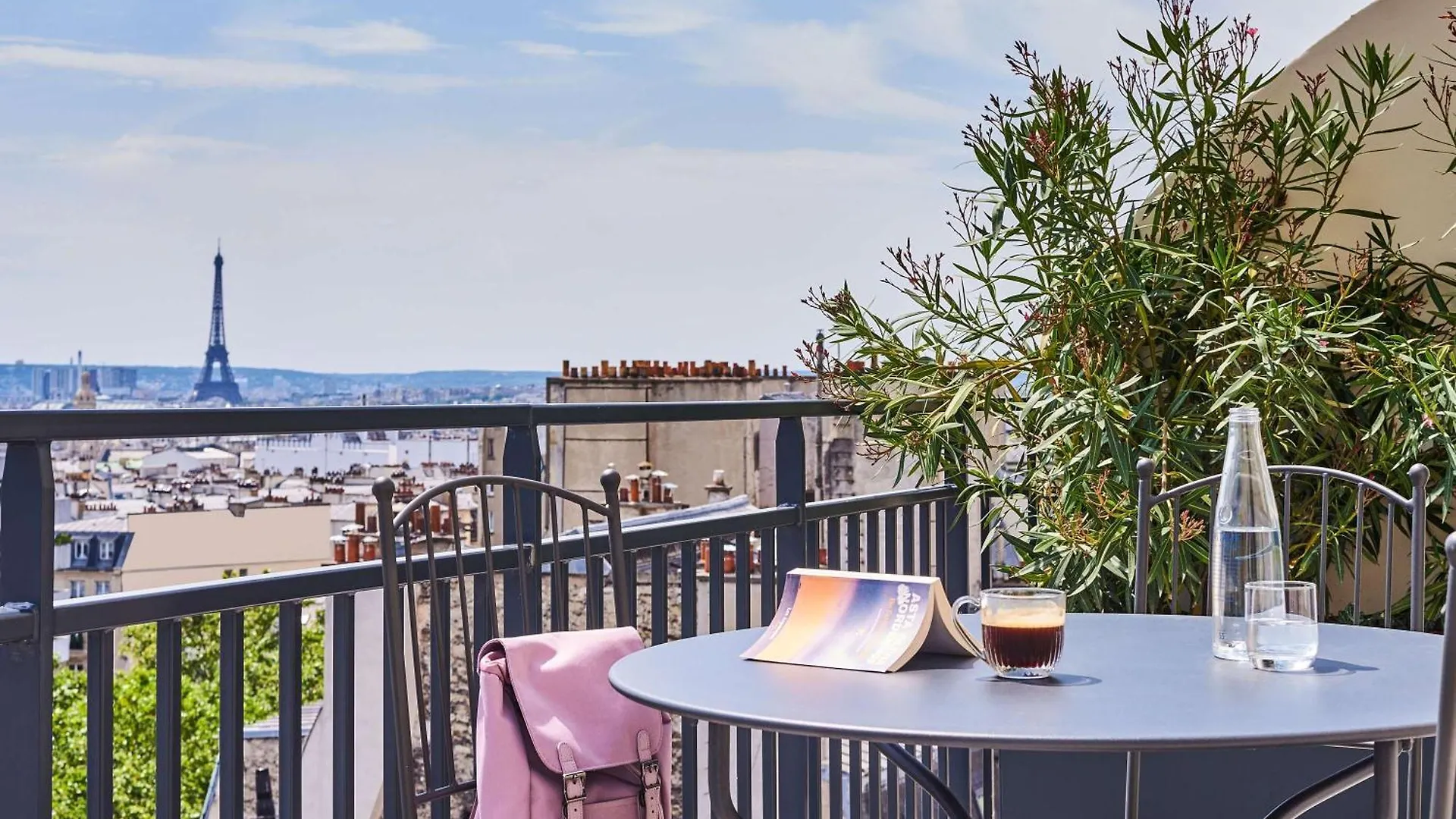 Mercure Butte Montmartre Basilique Paris