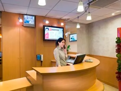Mercure Butte Montmartre Basilique Hotel 4*