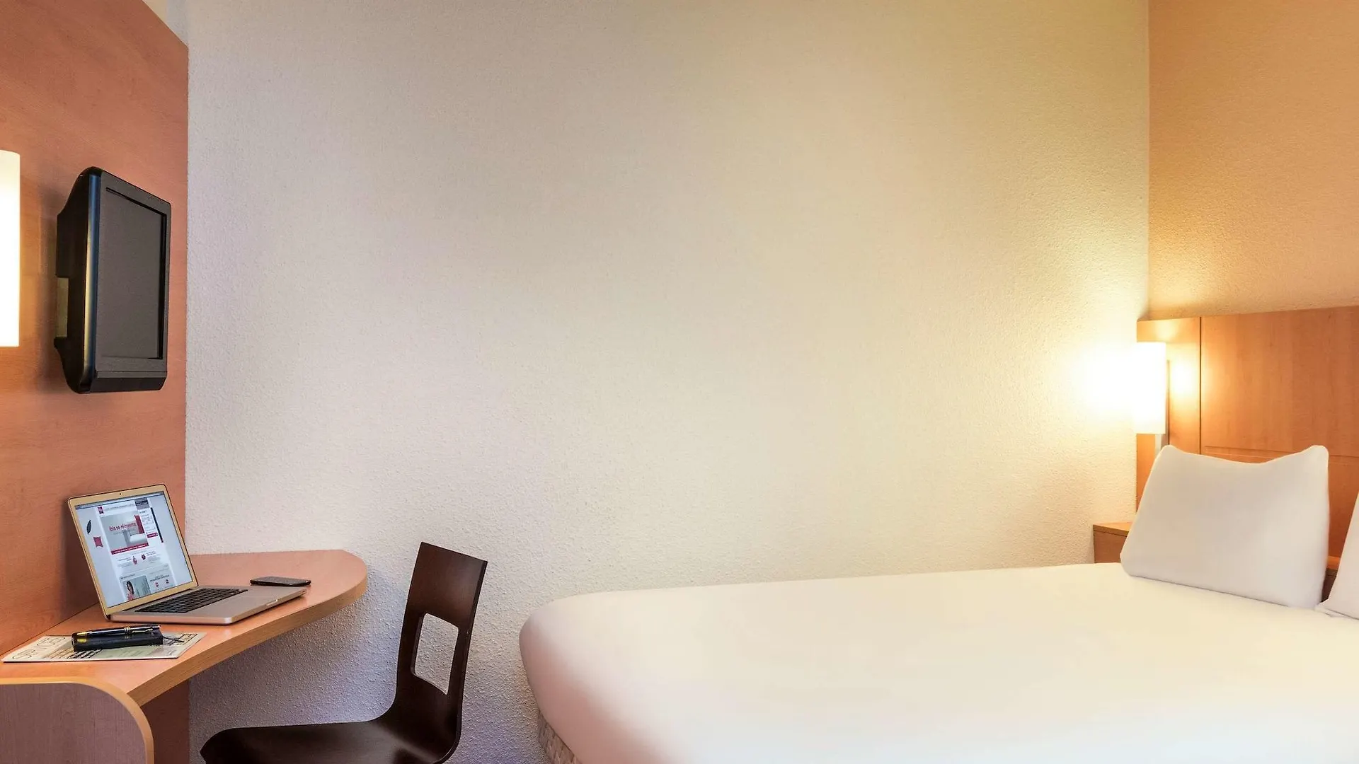Hotel Ibis Sacré Coeur 18ème 4*