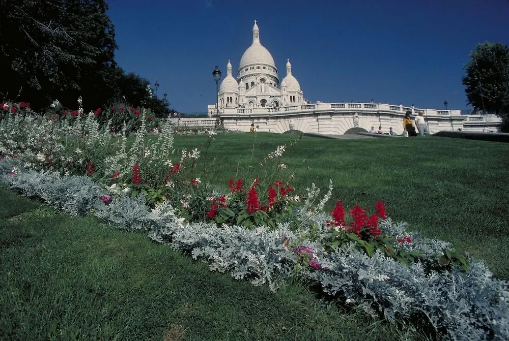 Mercure Butte Montmartre Basilique Szálloda