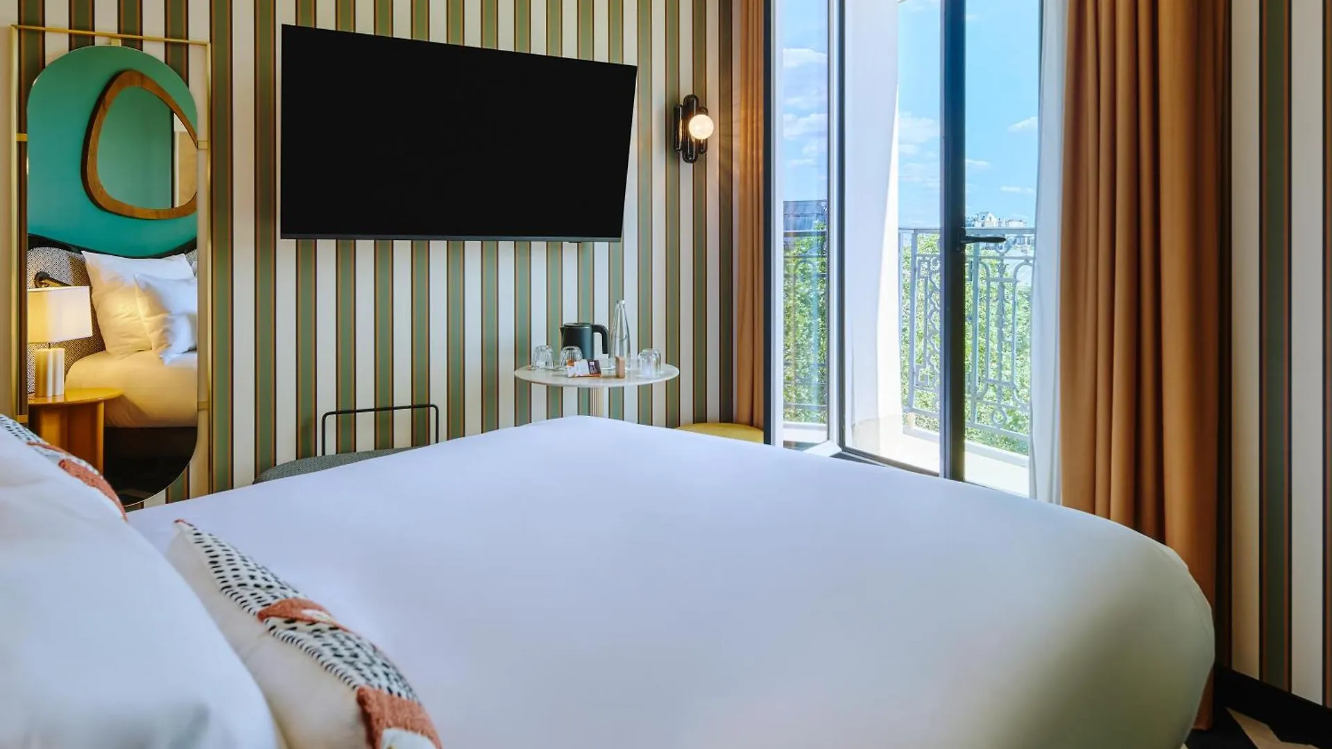 Mercure Butte Montmartre Basilique Hotel